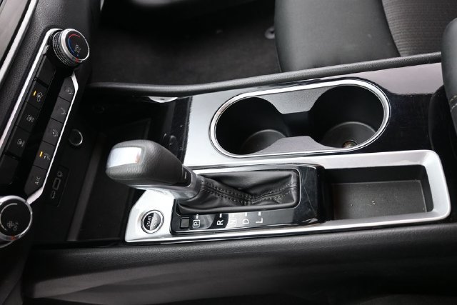 Used 2024 Nissan Altima 2.5 SV FWD image 25