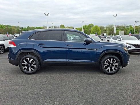 Certified 2023 Volkswagen Atlas Cross Sport SE AWD/4WD image 9