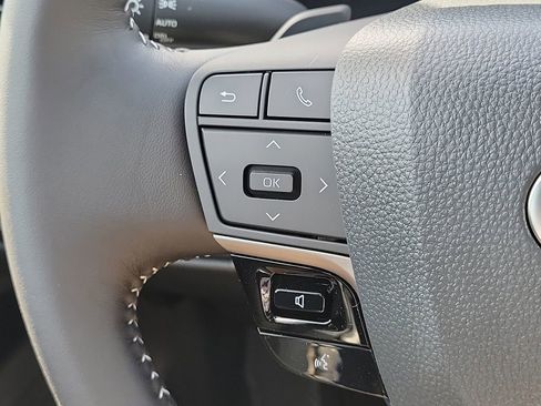 New 2026 Toyota Camry SE image 9