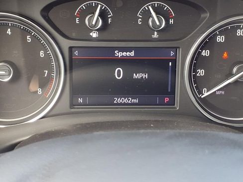 Used 2023 Buick Enclave Essence FWD image 18