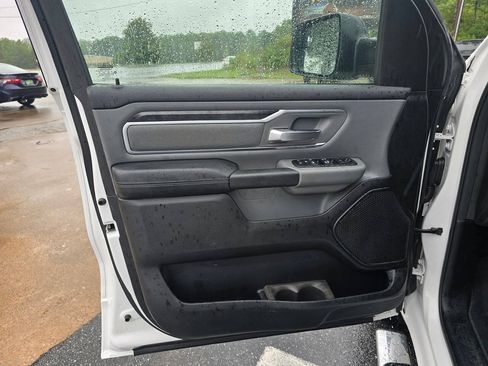 Used 2019 RAM 1500 Big Horn AWD/4WD image 16