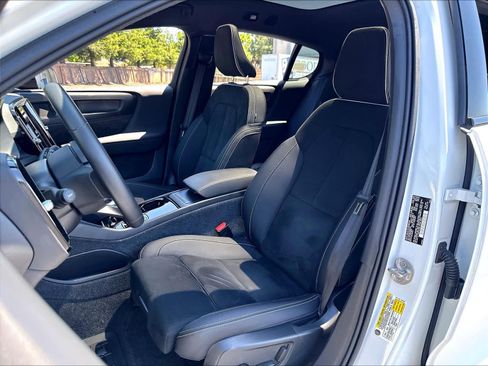 Used 2023 Volvo C40 P8 Recharge Plus w/ Climate Package AWD/4WD image 28
