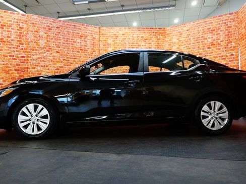 Certified 2023 Nissan Sentra S FWD image 4