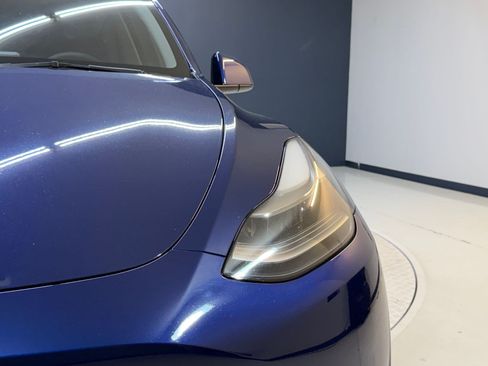 Used 2023 Tesla Model Y Performance AWD/4WD image 11