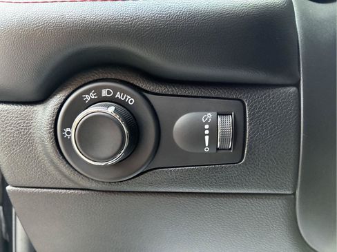 Used 2025 Dodge Durango R/T AWD/4WD image 20