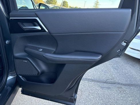 New 2026 Mitsubishi Outlander SE FWD image 30