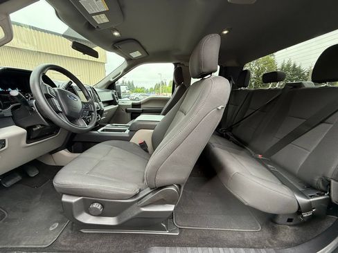 Used 2018 Ford F150 XL w/ Equipment Group 101A Mid AWD/4WD image 4