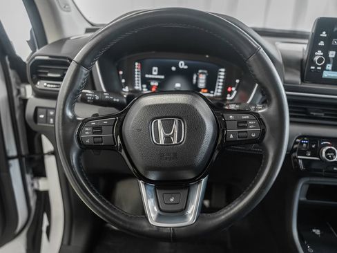 Used 2023 Honda Pilot Elite image 32