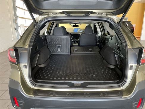 Used 2022 Subaru Outback Premium image 21