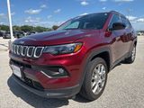 Used 2022 Jeep Compass Latitude image 4