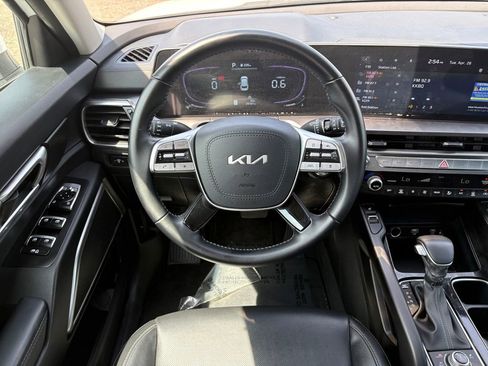 Certified 2025 Kia Telluride S AWD/4WD image 17