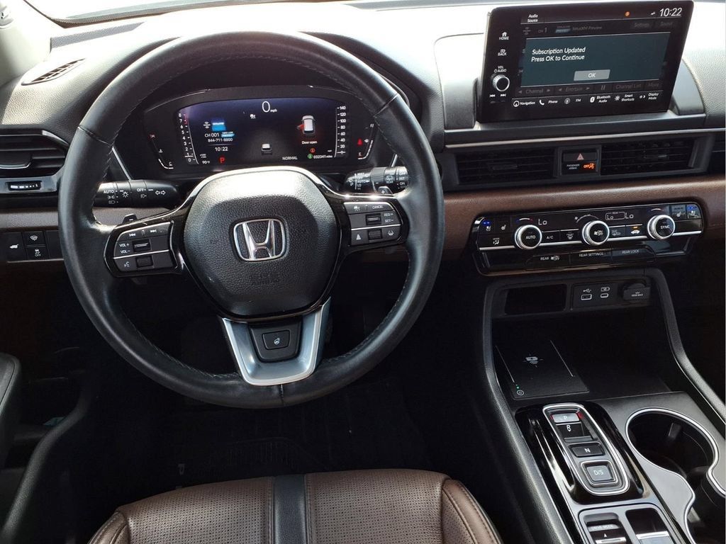 Used 2024 Honda Pilot Elite image 13
