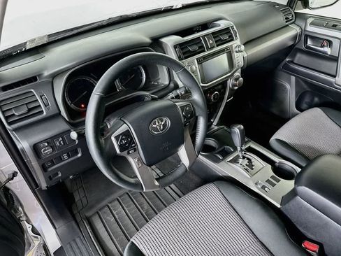 Used 2018 Toyota 4Runner SR5 RWD image 2