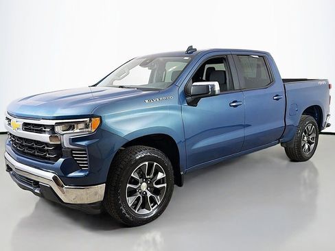 Used 2024 Chevrolet Silverado 1500 LT image 7