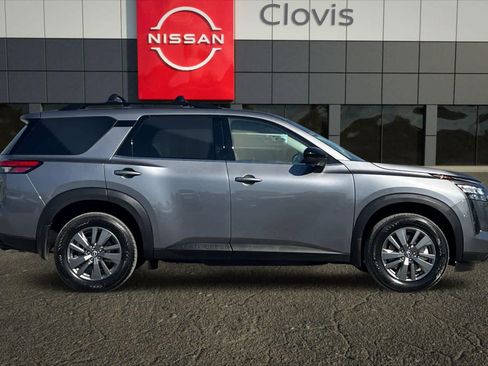 New 2026 Nissan Pathfinder SV image 9