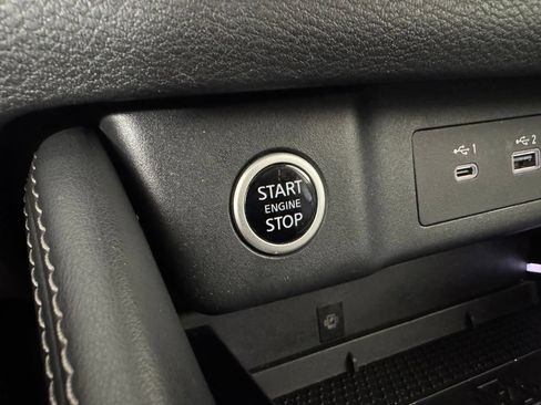 Used 2023 Nissan Rogue Platinum AWD/4WD image 29
