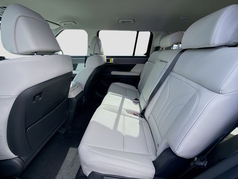 New 2026 Hyundai Santa Fe SEL FWD image 17