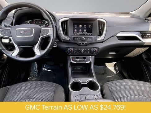 Used 2023 GMC Terrain SLE w/ Driver Convenience Package AWD/4WD image 16