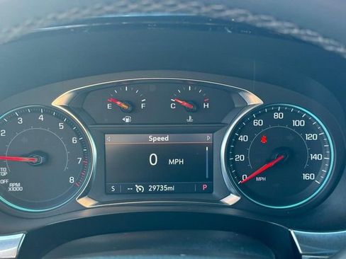 Used 2023 Chevrolet Traverse LT image 20