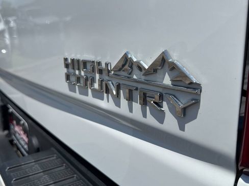 Used 2021 Chevrolet Silverado 3500 High Country w/ Z71 Off-Road Package AWD/4WD image 55