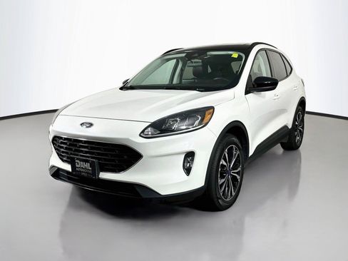 Used 2021 Ford Escape SEL w/ SEL Stealth AWD Package image 4
