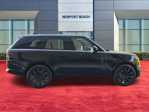 New 2026 Land Rover Range Rover SE AWD/4WD image 8