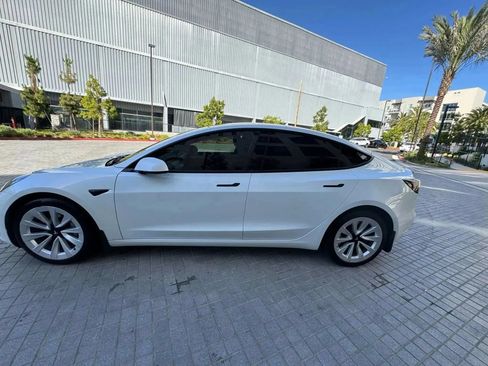 Used 2023 Tesla Model 3 Standard Range RWD image 5