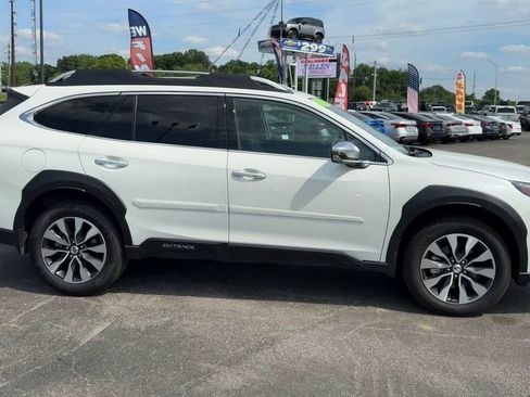 Used 2023 Subaru Outback Touring XT AWD/4WD image 8