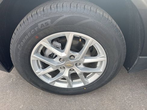 Used 2024 Chevrolet Equinox LT image 34