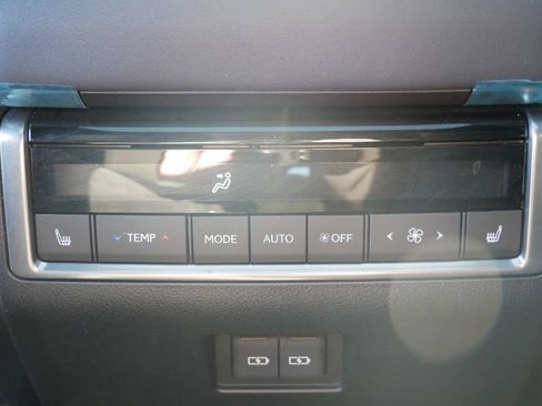 Used 2025 Lexus GX 550 w/ Cold Area Package AWD/4WD image 13