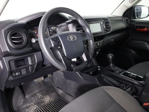 Used 2017 Toyota Tacoma SR w/ SR Convenience Package RWD image 16