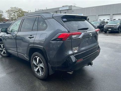 Used 2021 Toyota RAV4 SE w/ Weather & Moonroof Package AWD/4WD image 6