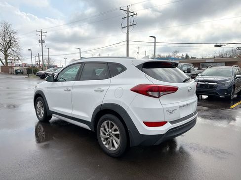 Used 2017 Hyundai Tucson SE Plus FWD image 11