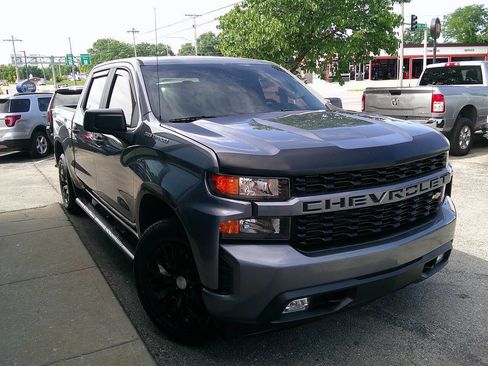 Used 2019 Chevrolet Silverado 1500 Custom AWD/4WD image 4