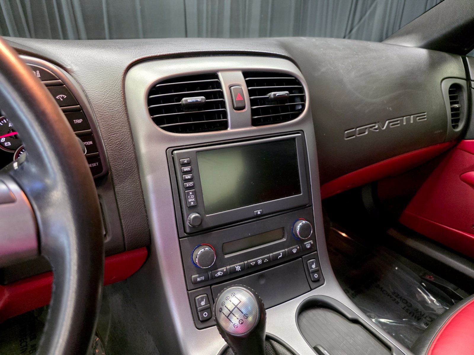 Used 2007 Chevrolet Corvette Coupe w/ Preferred Equipment Group RWD image 22