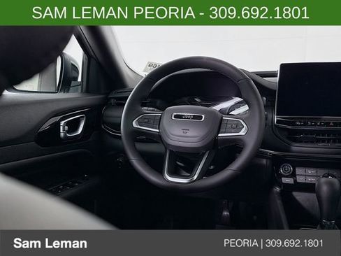 New 2026 Jeep Compass Latitude AWD/4WD image 11