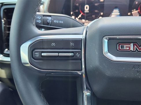 New 2025 GMC Canyon Elevation w/ Convenience Package image 11