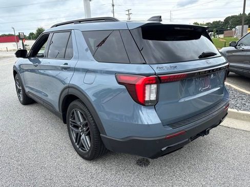 Certified 2025 Ford Explorer ST-Line w/ Premium Package RWD image 6