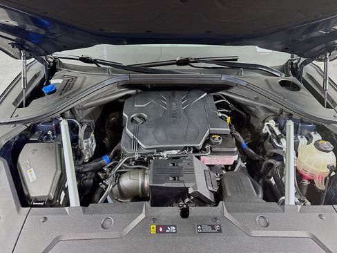 Used 2022 Genesis GV70 2.5T w/ Advanced Package image 33