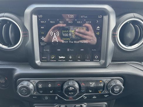 Used 2020 Jeep Gladiator Rubicon AWD/4WD image 29