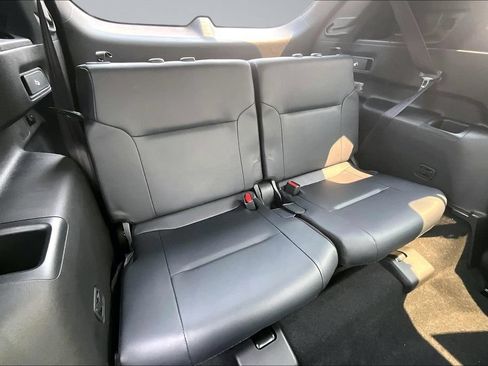 Used 2024 Mitsubishi Outlander SEL AWD/4WD image 28