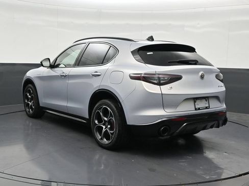 Used 2025 Alfa Romeo Stelvio Sprint w/ Veloce Package AWD/4WD image 3