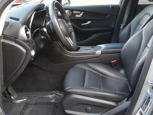 Used 2021 Mercedes-Benz GLC 300 4MATIC image 50
