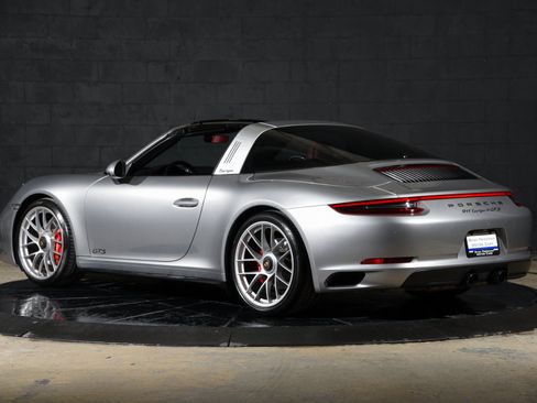 Used 2018 Porsche 911 Targa 4 GTS AWD/4WD image 23