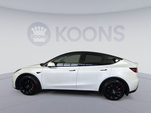 Used 2021 Tesla Model Y Long Range image 2
