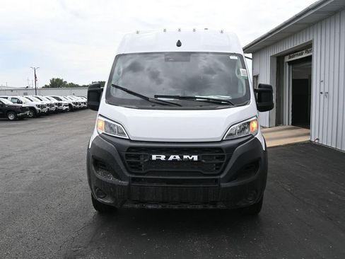 New 2025 RAM ProMaster 2500 w/ Crew Van Package image 10