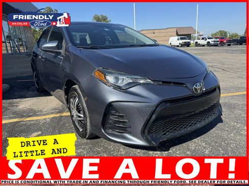Used 2018 Toyota Corolla LE image 7