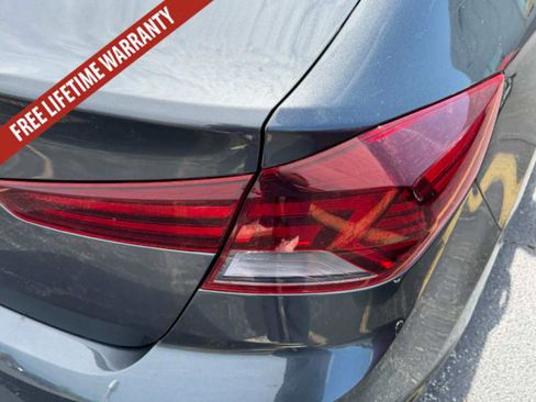Used 2020 Hyundai Elantra SE FWD image 12