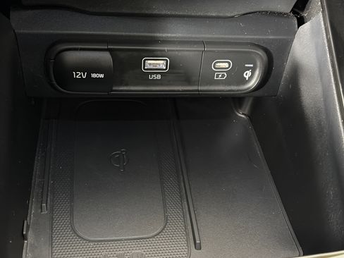 Certified 2023 Kia Telluride S w/ S Sunroof Package image 26