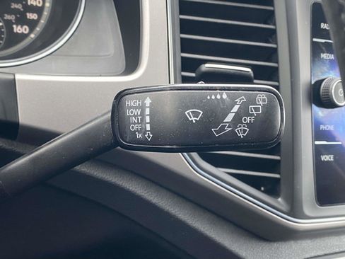 Used 2018 Volkswagen Atlas SE image 24